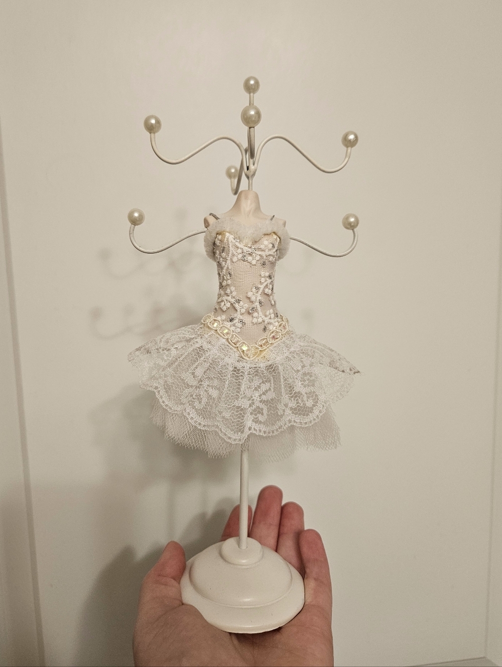 Lace Ballerina Jewelry Stand in Cream | Ring Holder